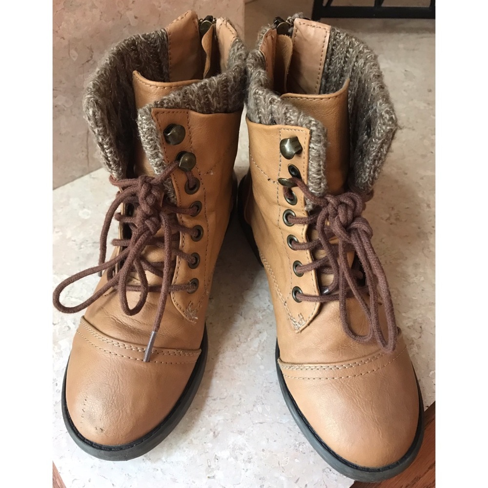 Tan Low cut boots for kids. Size 4